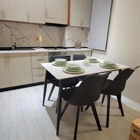 Location 아파트 *